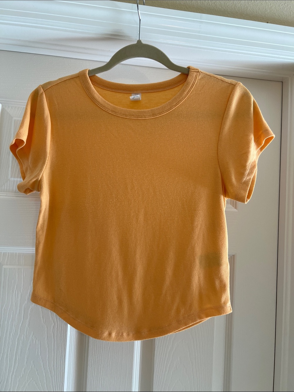 Old Navy Women’s Short Sleeve Ultralite Go-Dry Crewneck Top - Yellow Orange